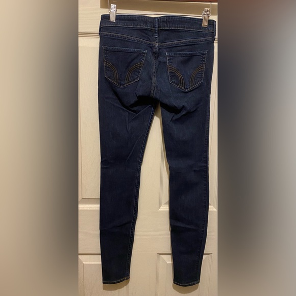 Hollister 3L low Rise Skinny Jeans Stretchy 
Size 26w & 31L - Picture 2 of 3